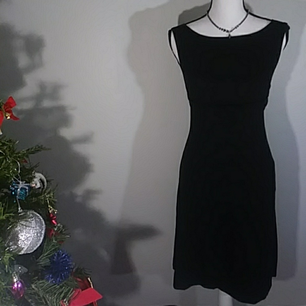 Diane Von Furstenberg Black Dress size 2